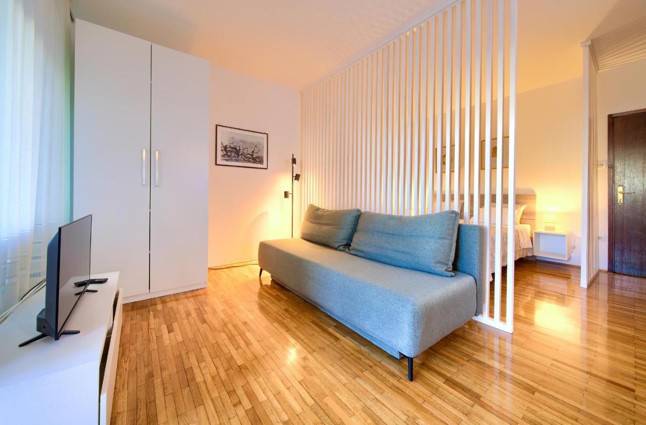 Apartments Meri Njivice Eksteriør billede