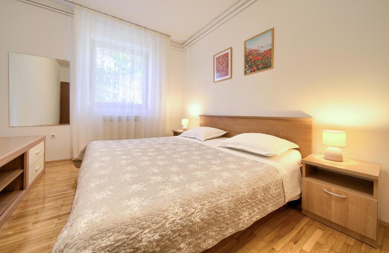 Apartments Meri Njivice Eksteriør billede